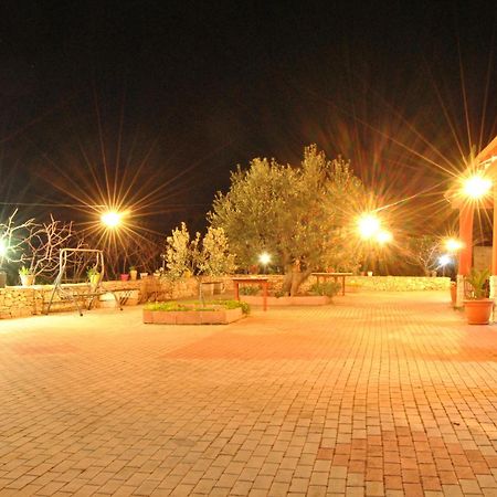 Agriturismo La Ferrovia Molfetta Exterior foto