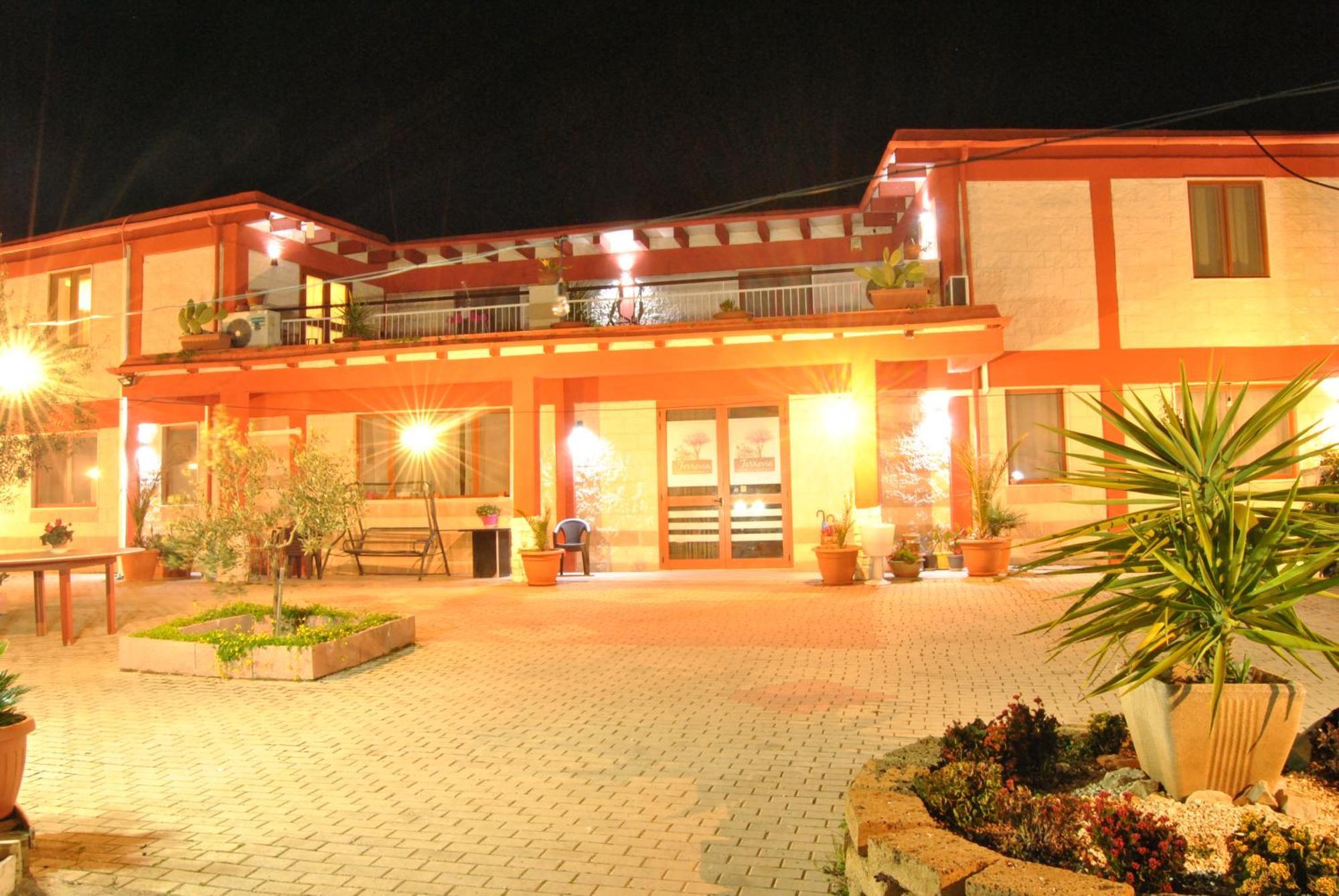 Agriturismo La Ferrovia Molfetta Exterior foto